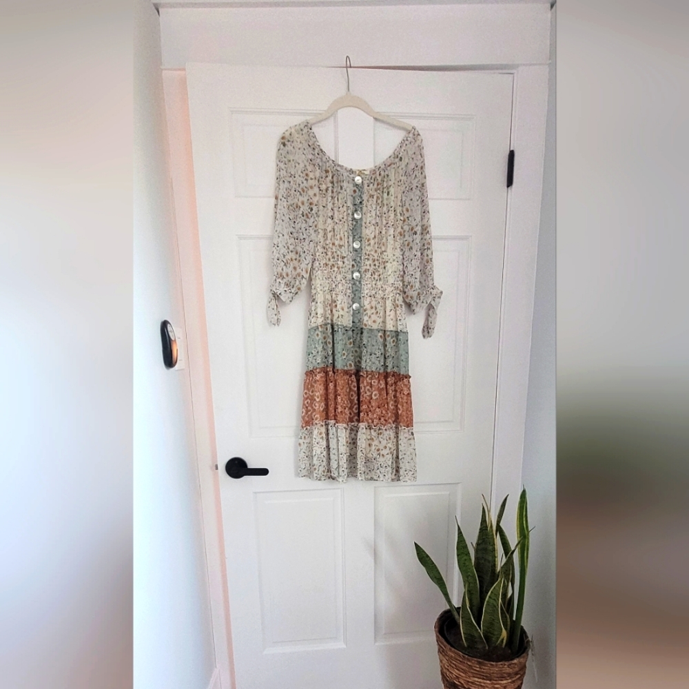 Fig and Flower Multi Color Floral dress